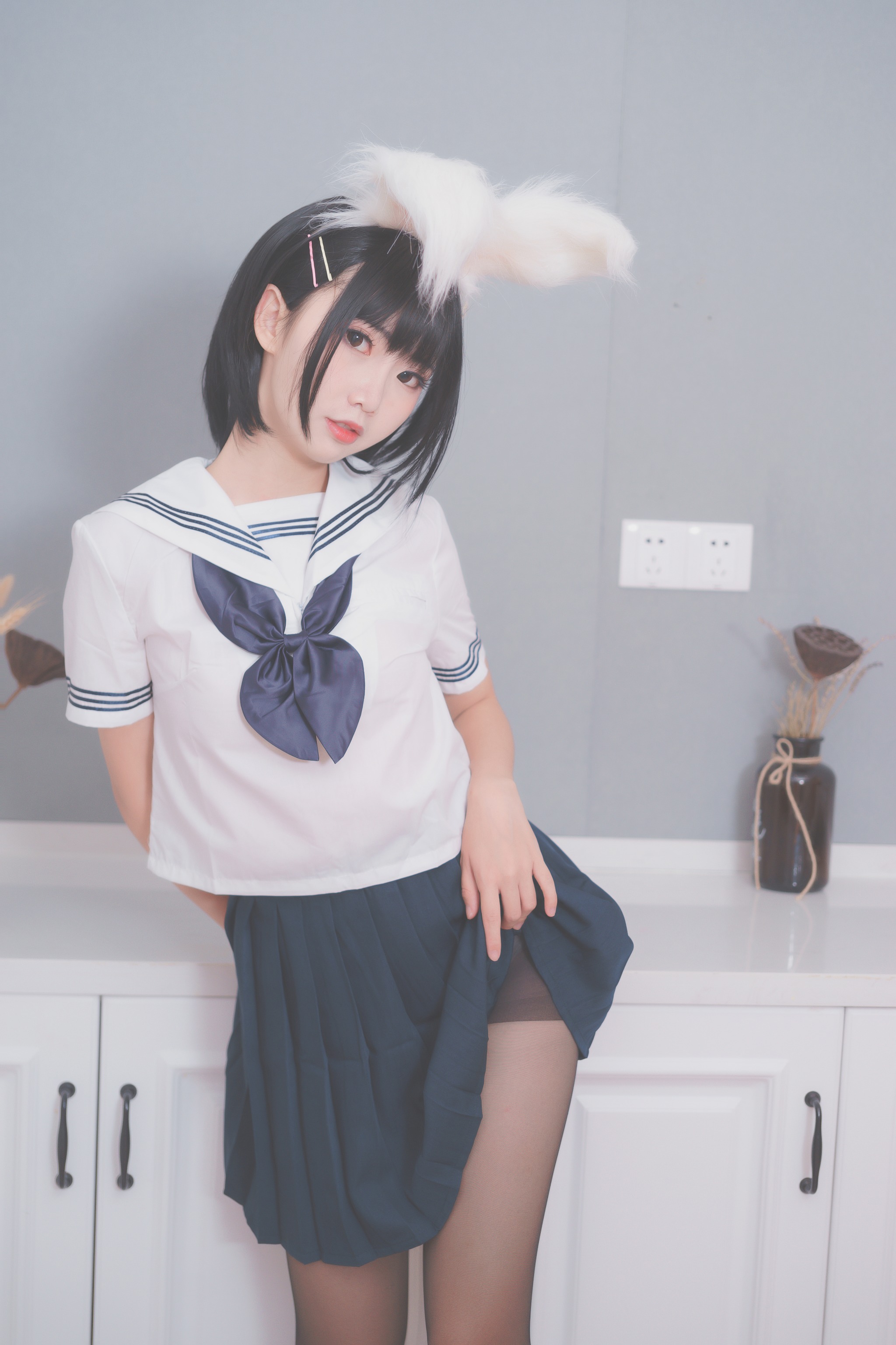 图片[1]-面饼仙儿 – NO.053 Coser面饼仙儿 面饼兔耳jk [17P]-XikXak